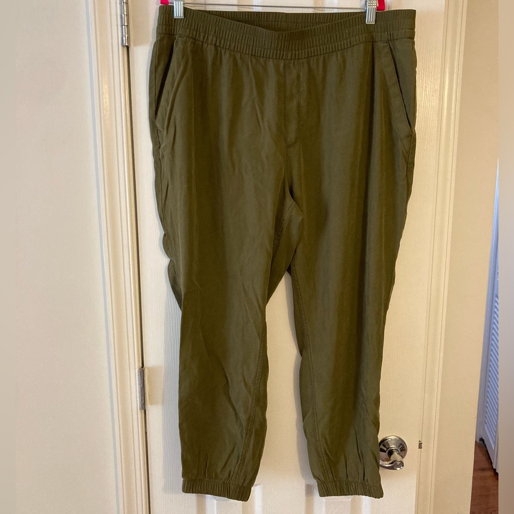 High Waisted Twill Jogger Pants
